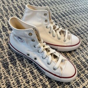 Converse kids low tops little kids size 3